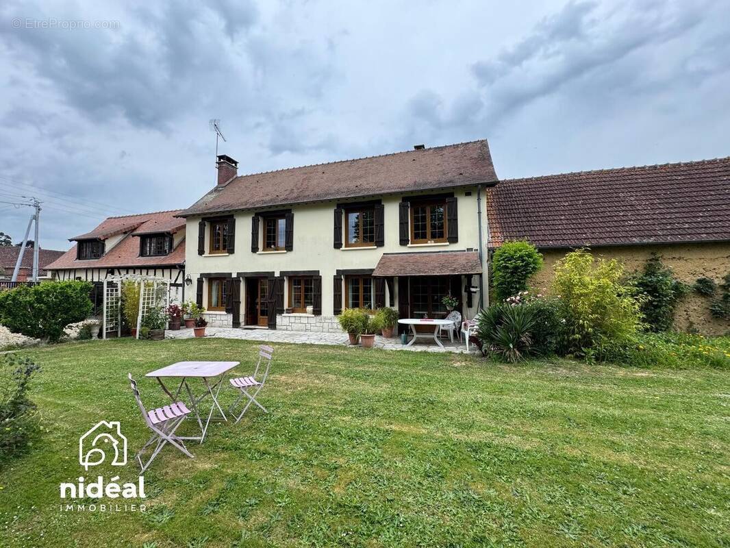 Maison à HEUDREVILLE-SUR-EURE