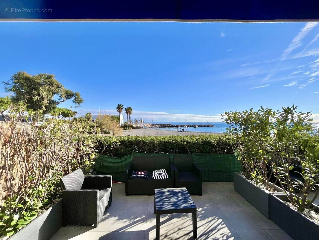 Appartement à ROQUEBRUNE-CAP-MARTIN