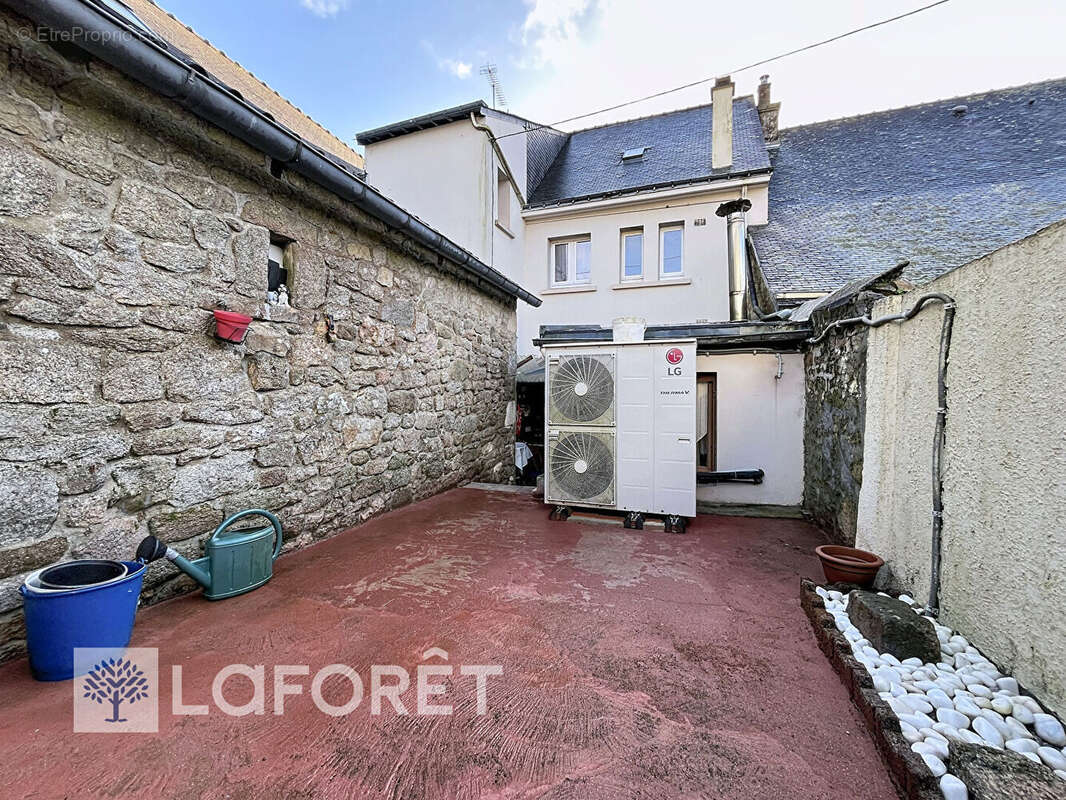 Maison à KERNASCLEDEN