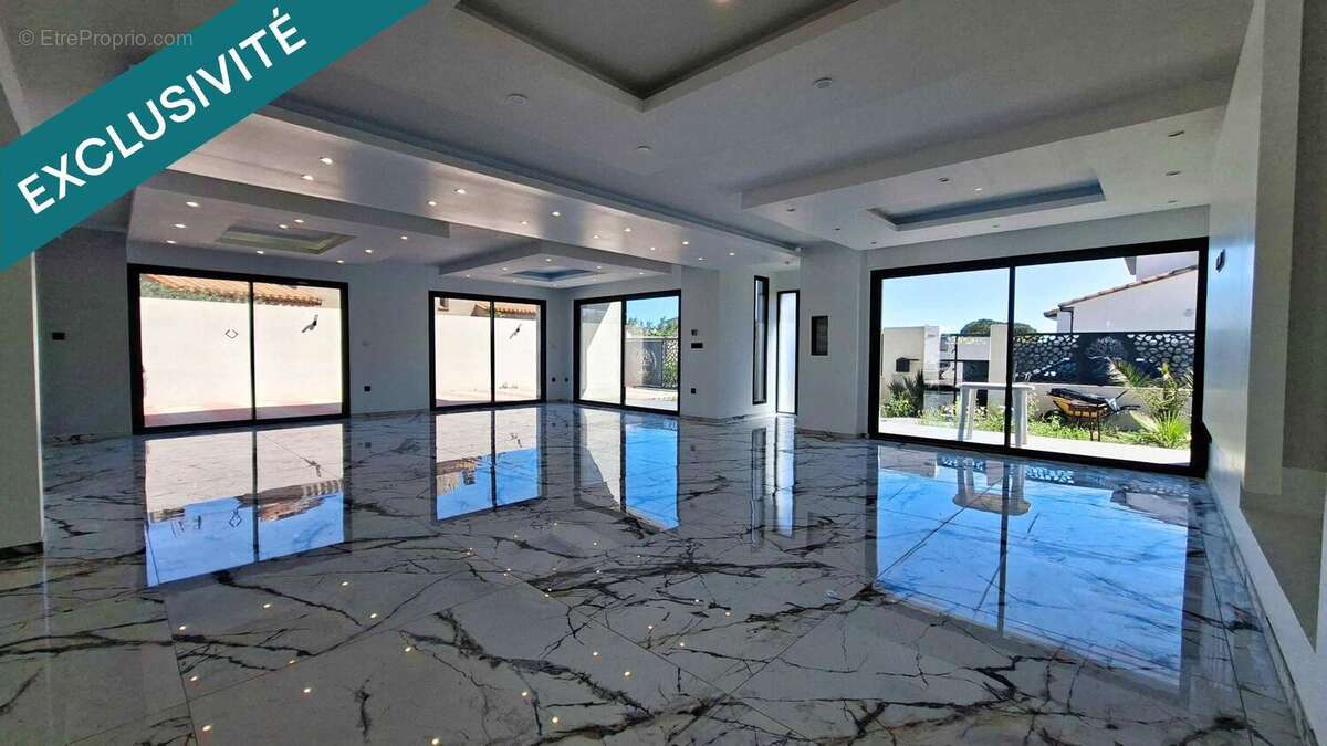 Photo 2 - Maison à PIA