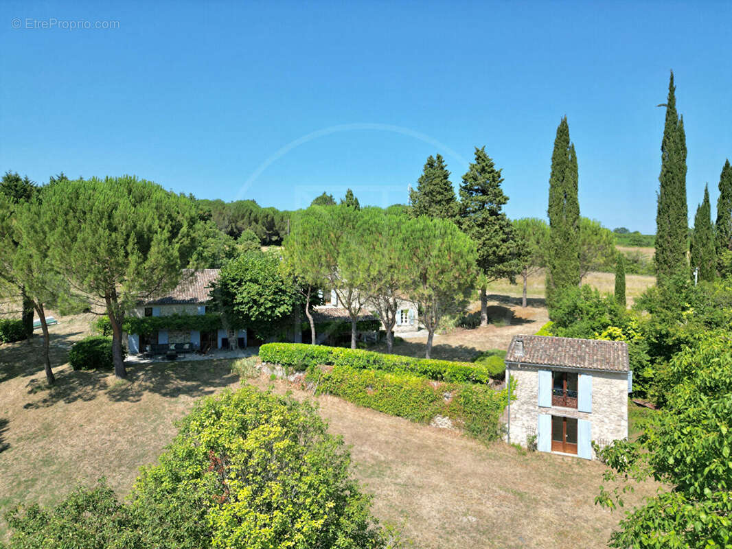Propriété d'exception et maison d'amis - photo 16