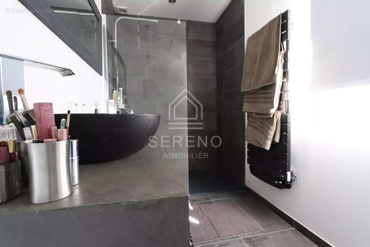 Maison à CHAMPS-SUR-MARNE