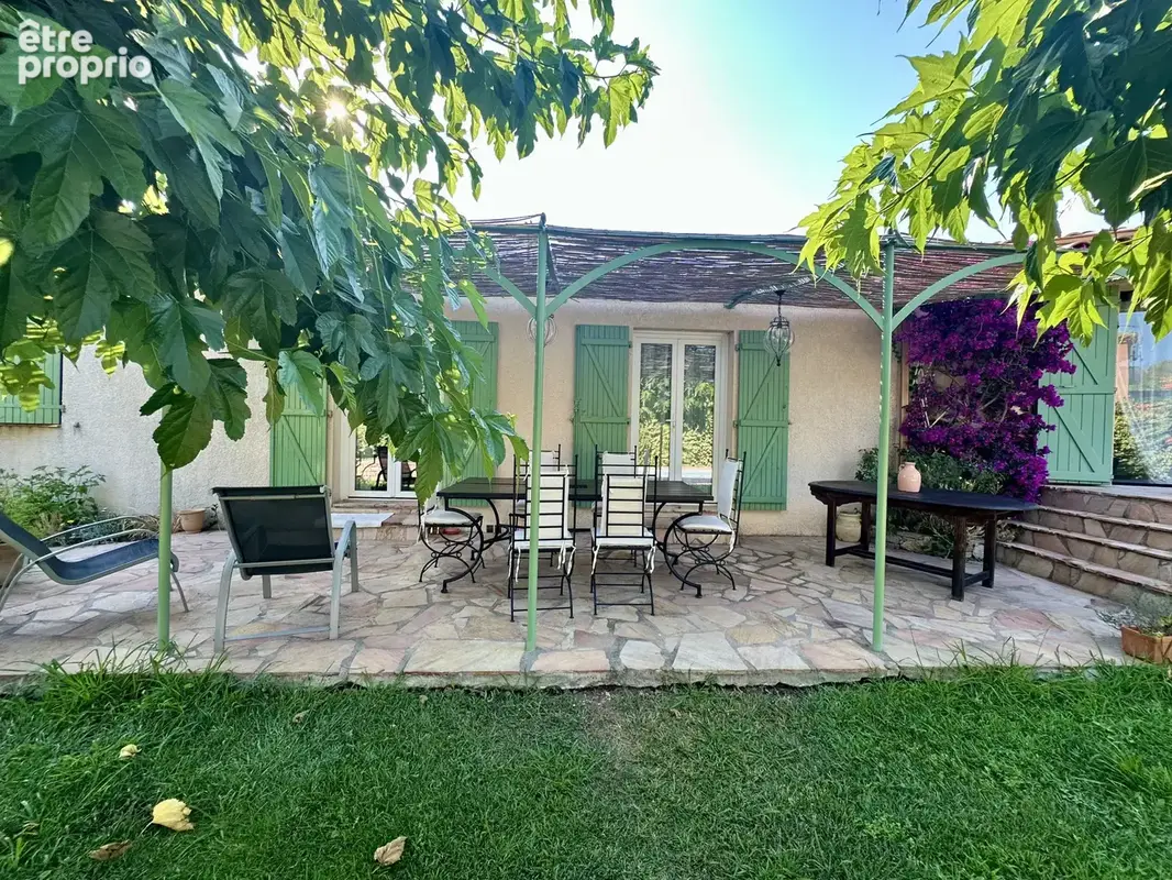 RARE et SUPERBE VILLA 5 chambres (poss de séparer une partie en T2 pour AIRBNB/FAMILLE) sur 1100 m2 paysagés - photo 3