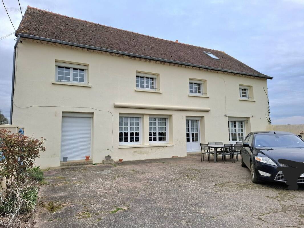 Maison à OISSEAU-LE-PETIT