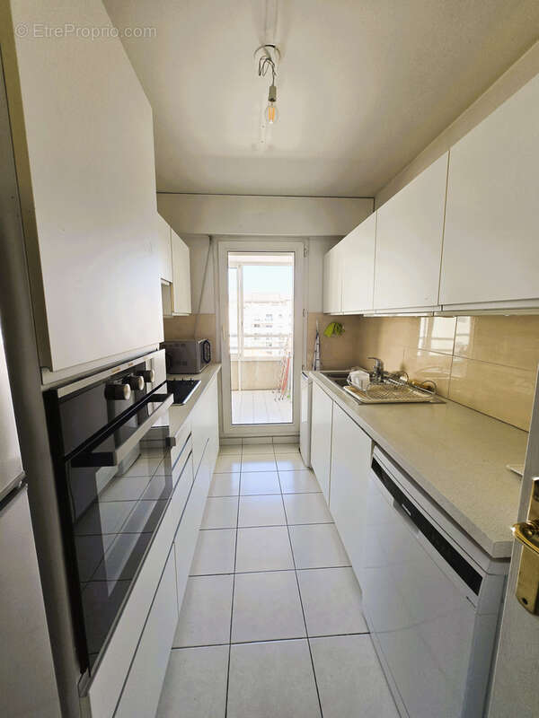 Appartement à MARSEILLE-8E