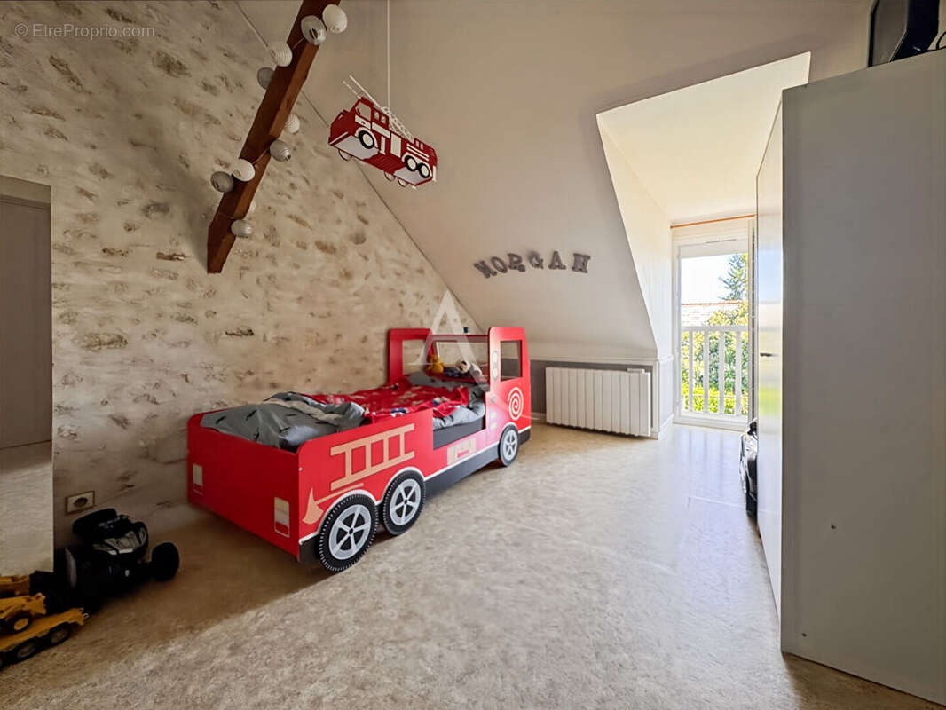 Maison à BRIERES-LES-SCELLES