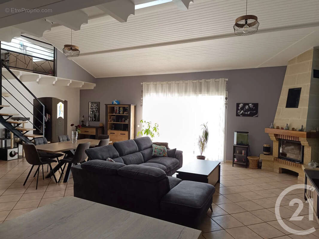Maison à LA BARDE