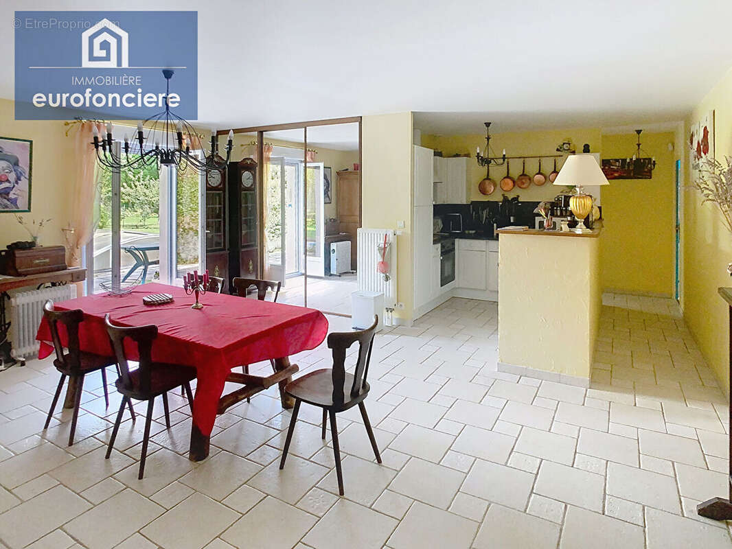 Maison à PAISY-COSDON