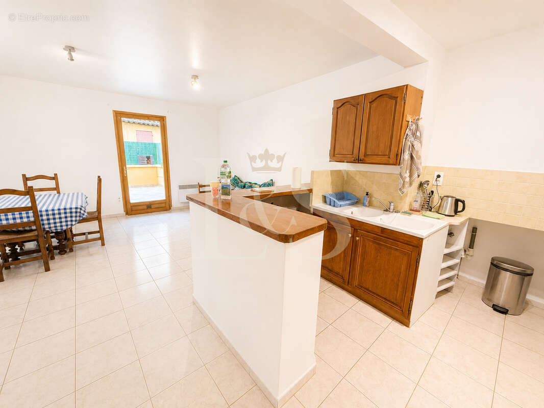 Appartement à MALAUCENE