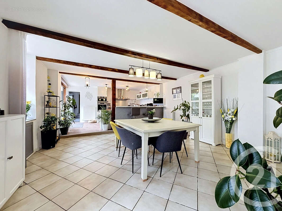 Maison à MICHERY