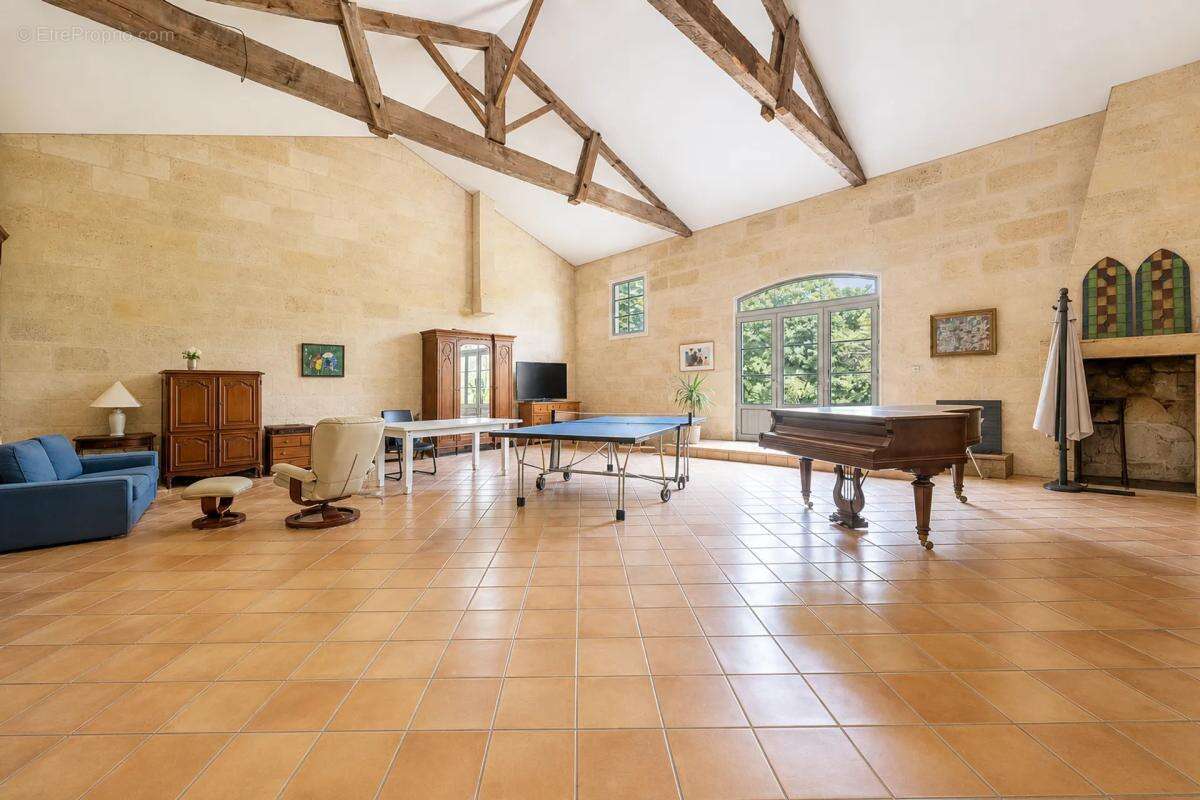 Maison à AMBES