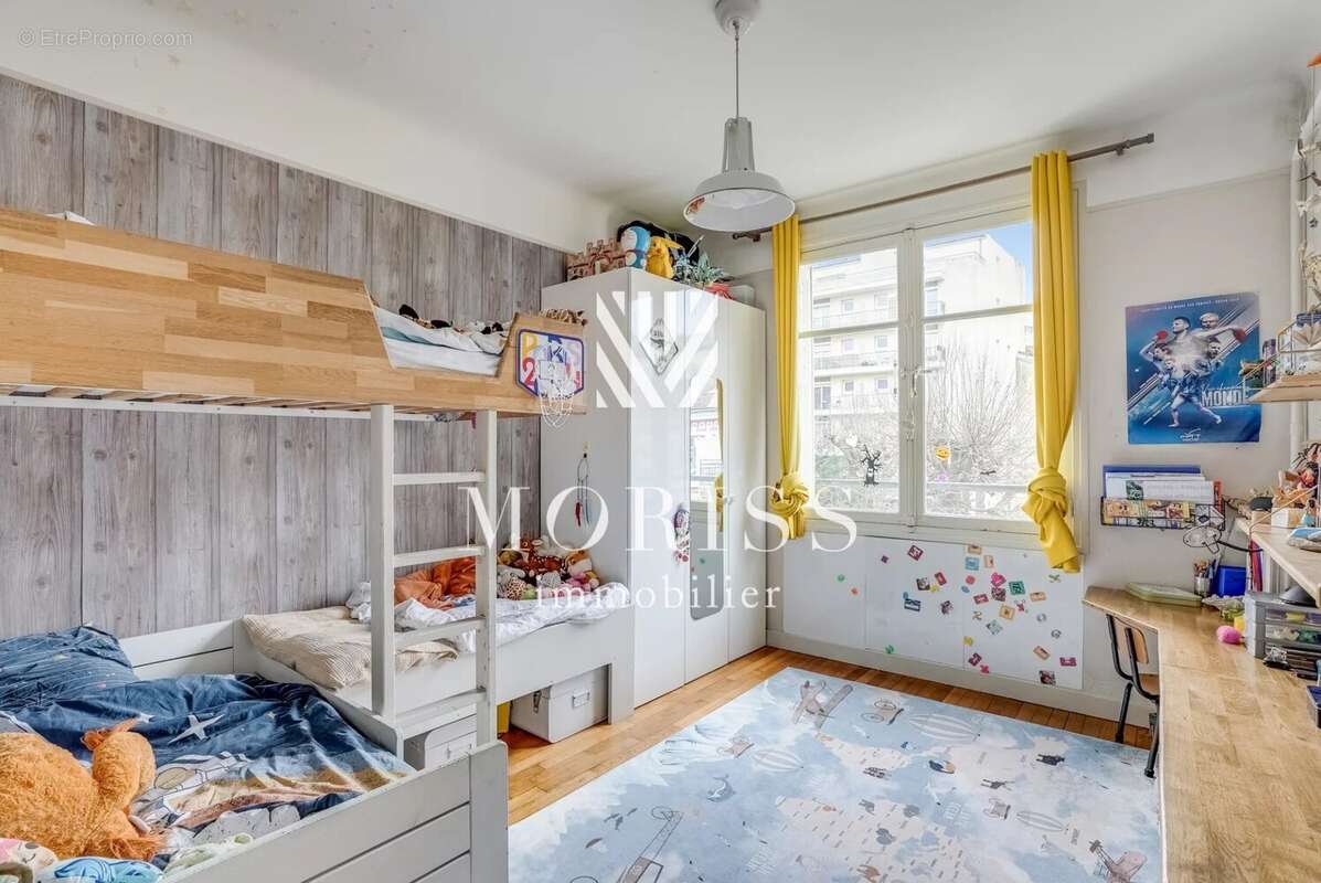 Appartement à CHARENTON-LE-PONT