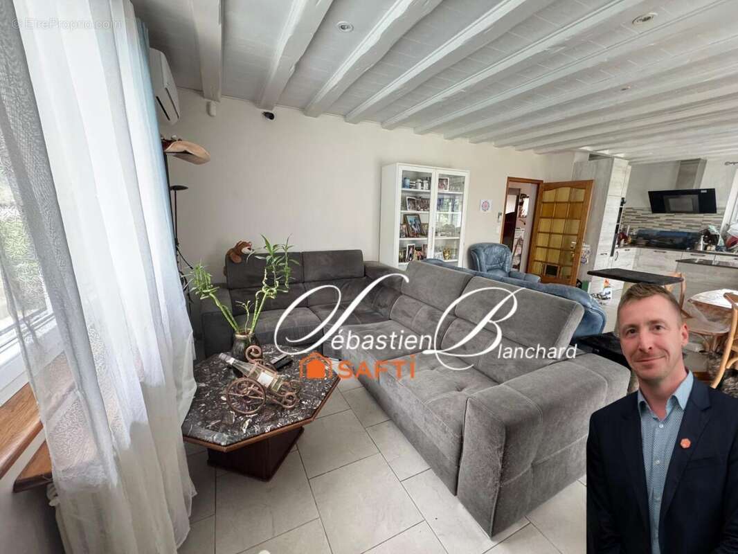 Photo 2 - Maison à ANGLEFORT