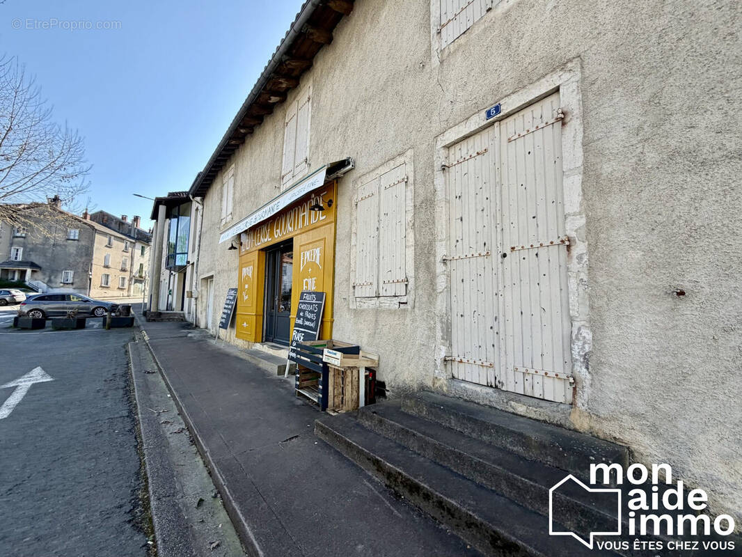 Appartement à THIVIERS