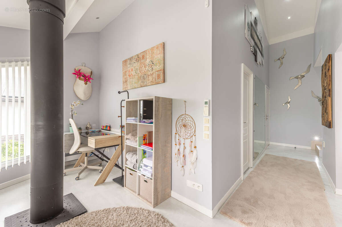 Maison à SAINT-CERGUES