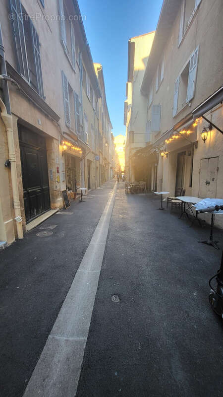 Commerce à AIX-EN-PROVENCE