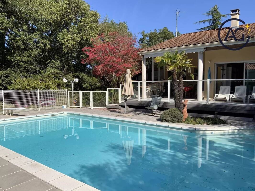 Maison à CORNEBARRIEU