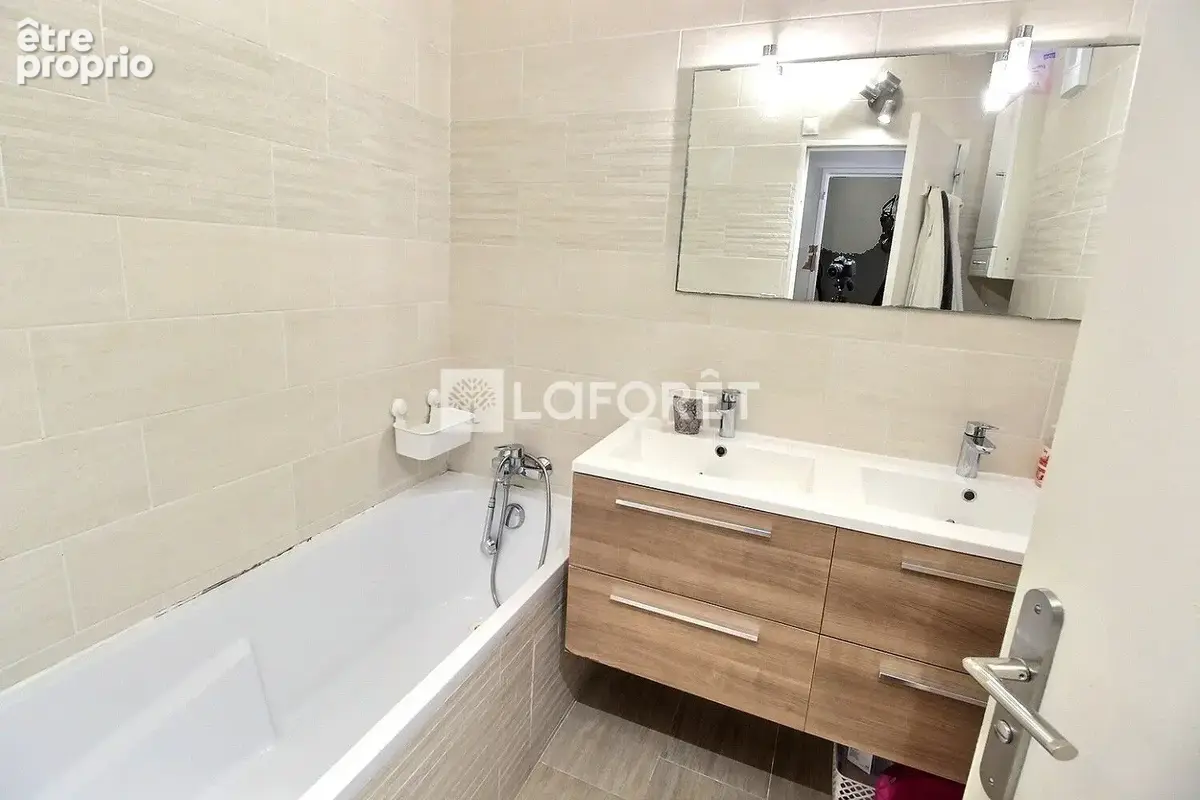 Appartement Villeneuve La Garenne 4 pièce(s) 75 m2 - photo 7
