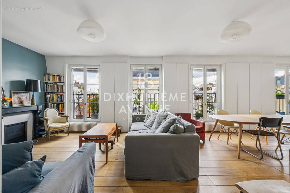 Appartement à PARIS-18E