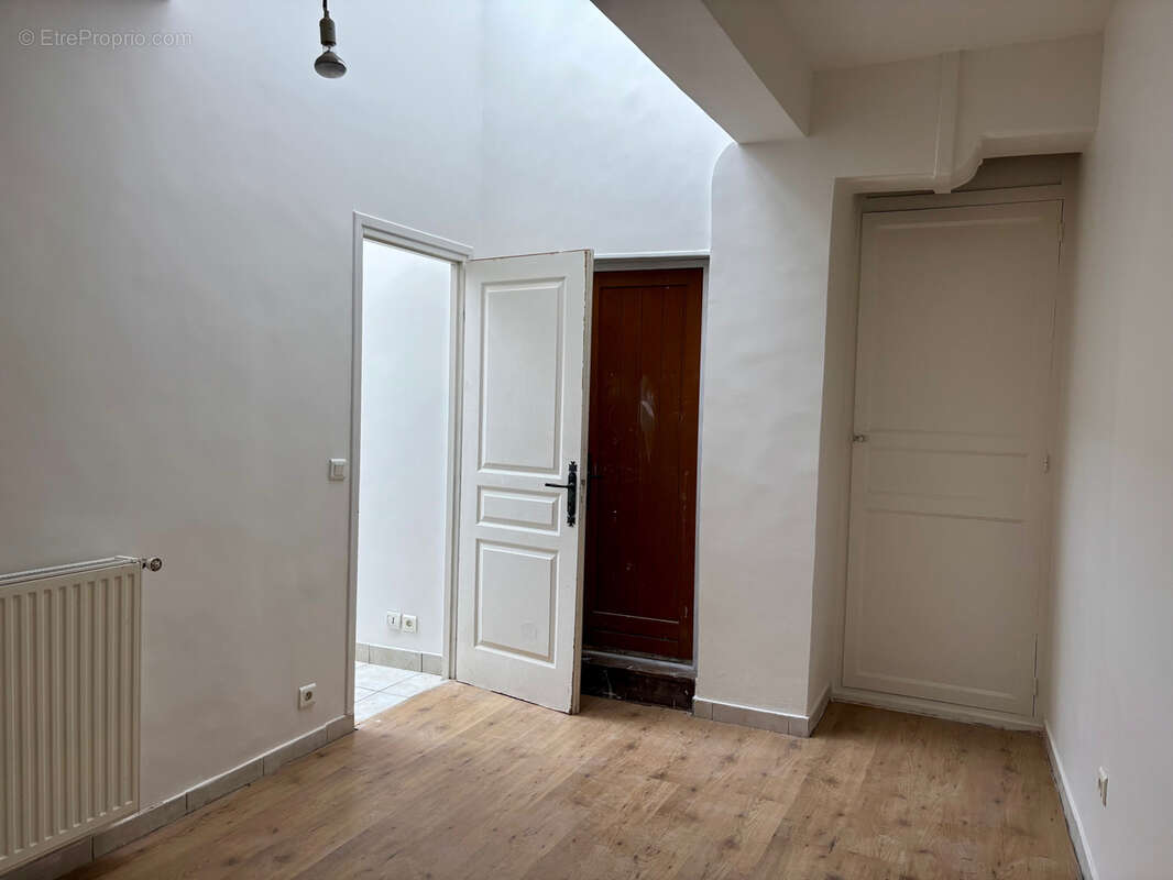 Maison à LA QUEUE-LES-YVELINES