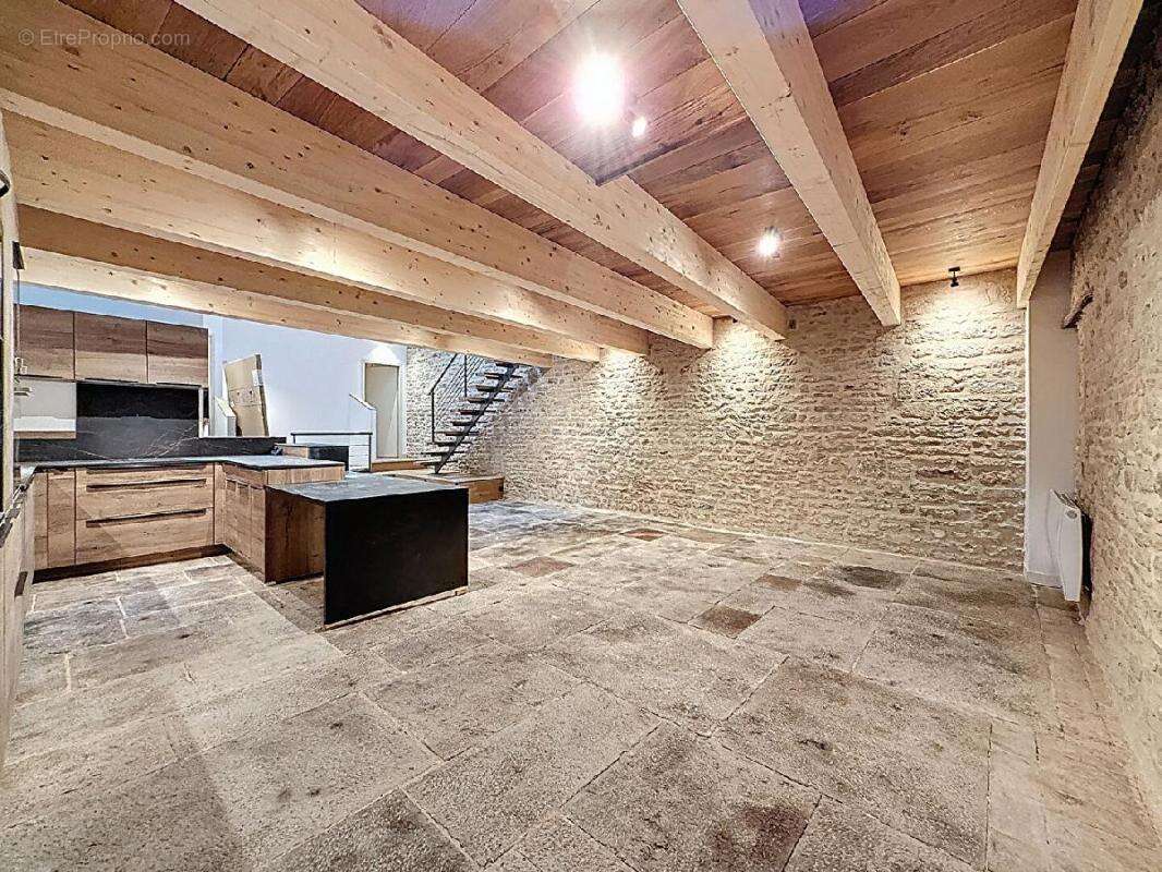Maison 200 m² à Cluny  - photo 3