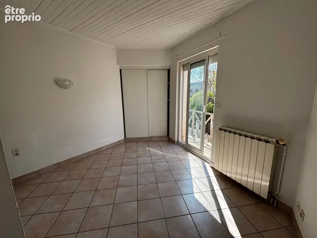 Duplex 3 chambres avec cour et garage - photo 10