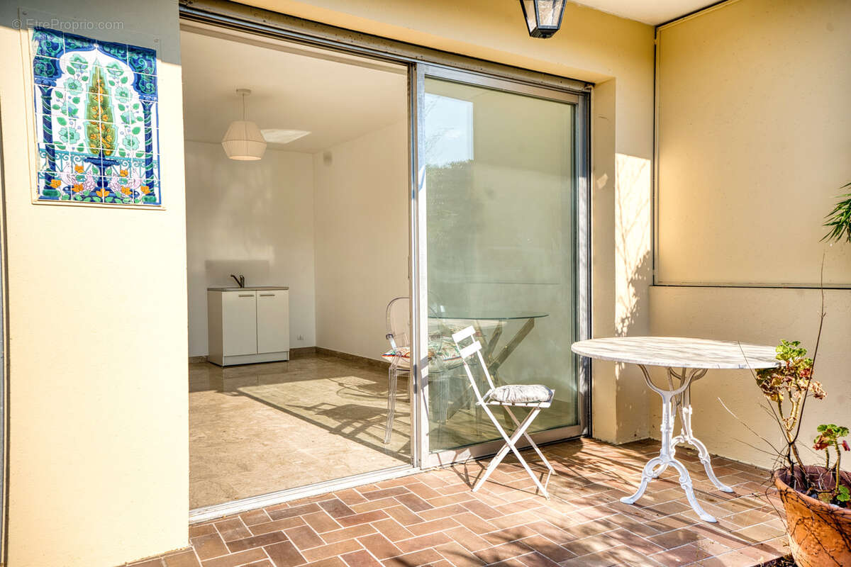 Nice Valrose - 2p jardin privatif + garage - photo 4