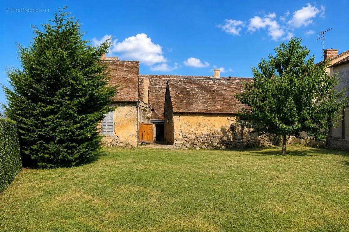 Maison de 6 pièces de 188 m² à Courcelles-la-Forêt - photo 14