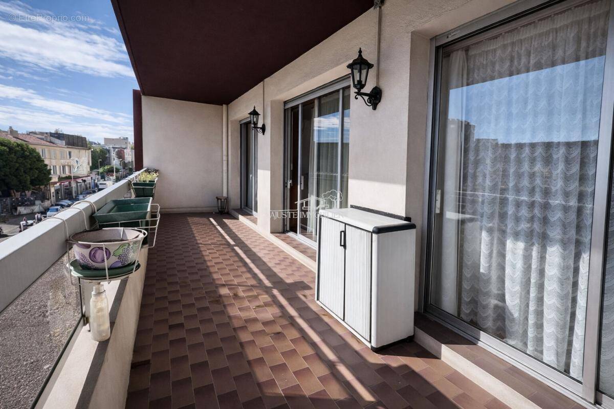 Appartement à MARSEILLE-5E