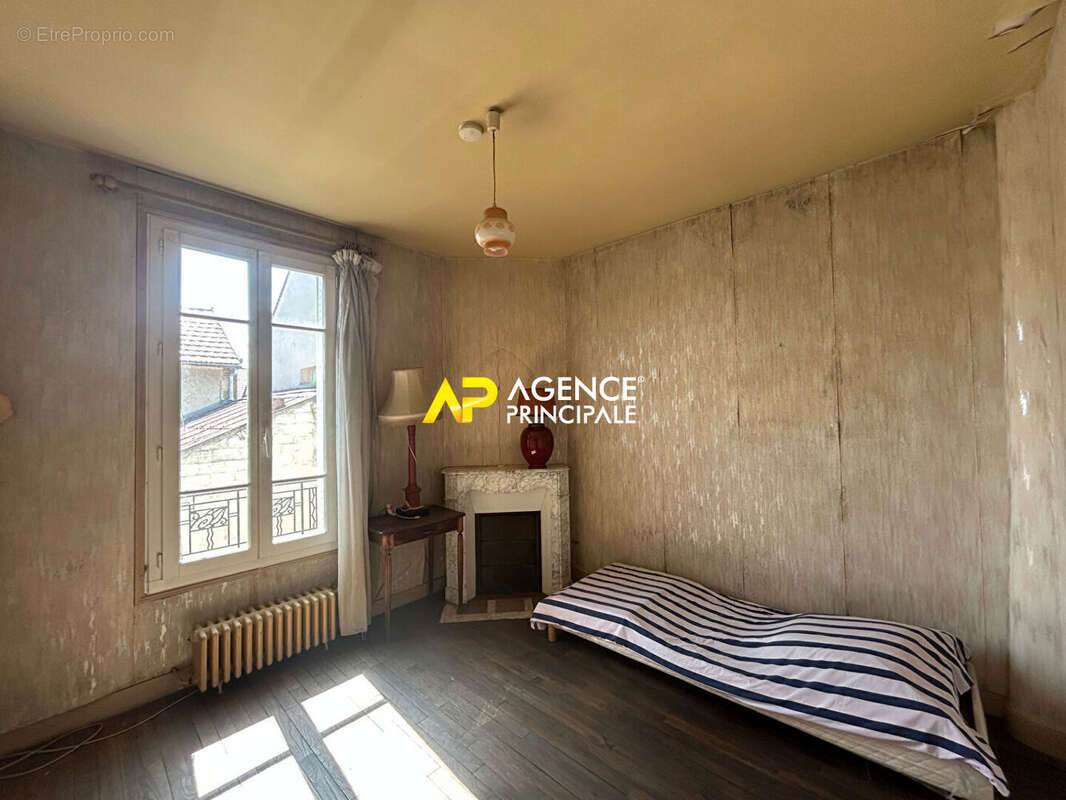 Bezons _ secteur des chenes_ maison - photo 12