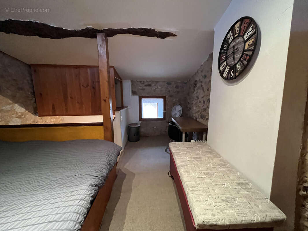 Maison à THEZAN-DES-CORBIERES