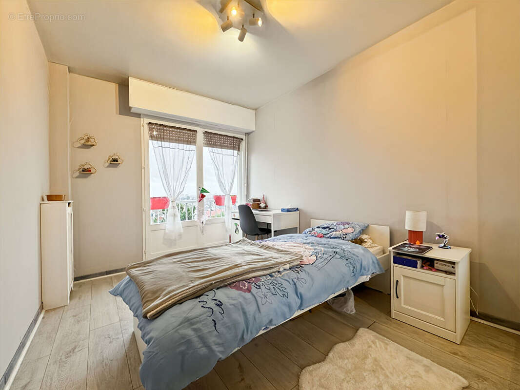 Rosny sous bois rer e & a - appartement t4 - photo 7