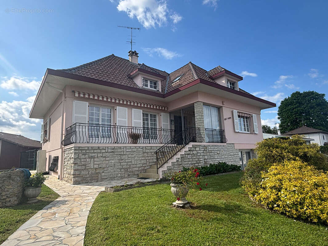 Maison à PONTONX-SUR-L'ADOUR