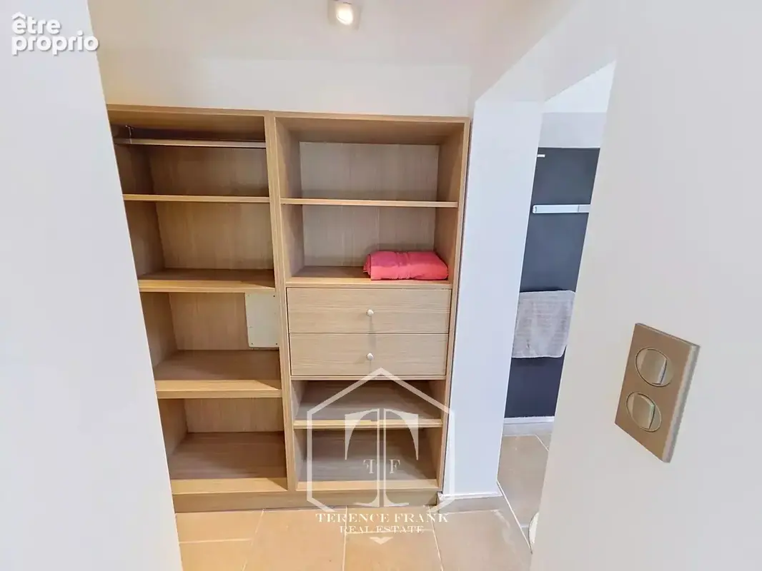 Villa de caractère – Plus de 240 m² – 5 chambres – Piscine – Jardin - photo 31