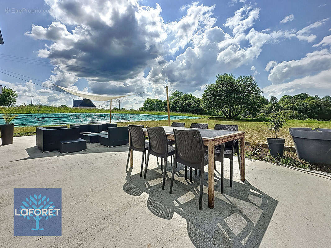 Maison à LA BAZOUGE-DU-DESERT