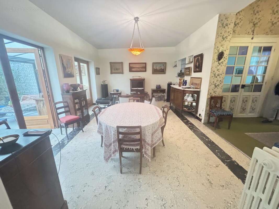 Maison 242 m² à Cambrai  - photo 7