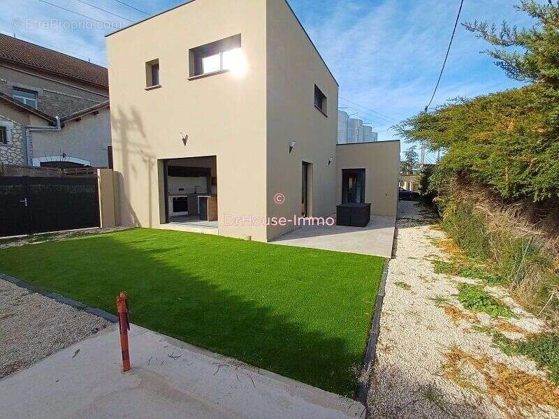 Maison 80 m² à Pomerols  - photo 4