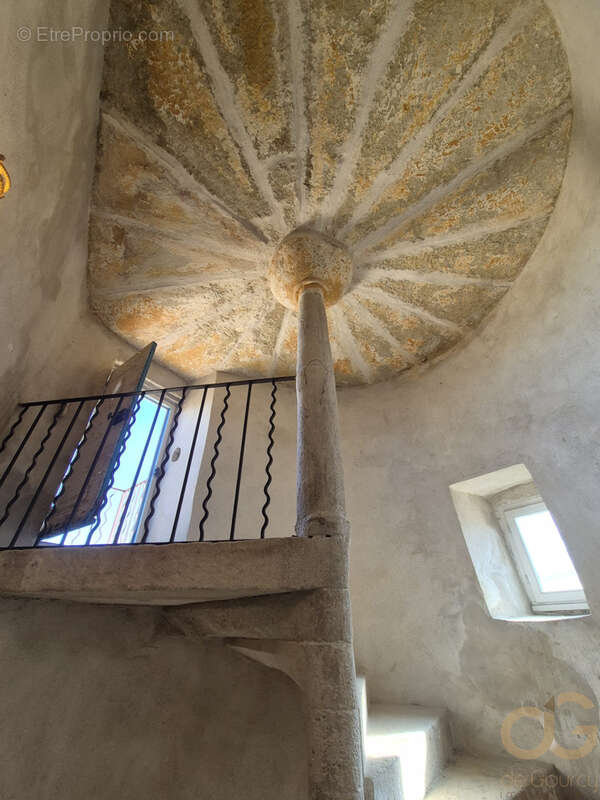 Maison à AIGUES-VIVES