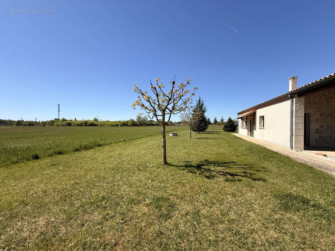 Maison à LEDAT
