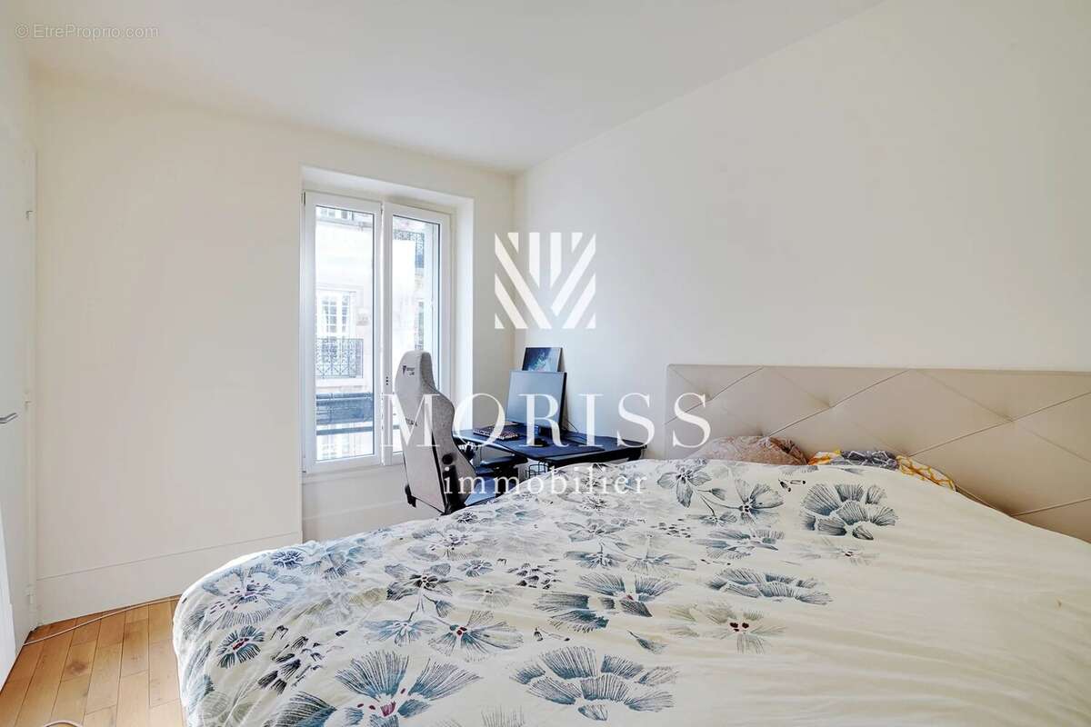 Appartement à PARIS-14E