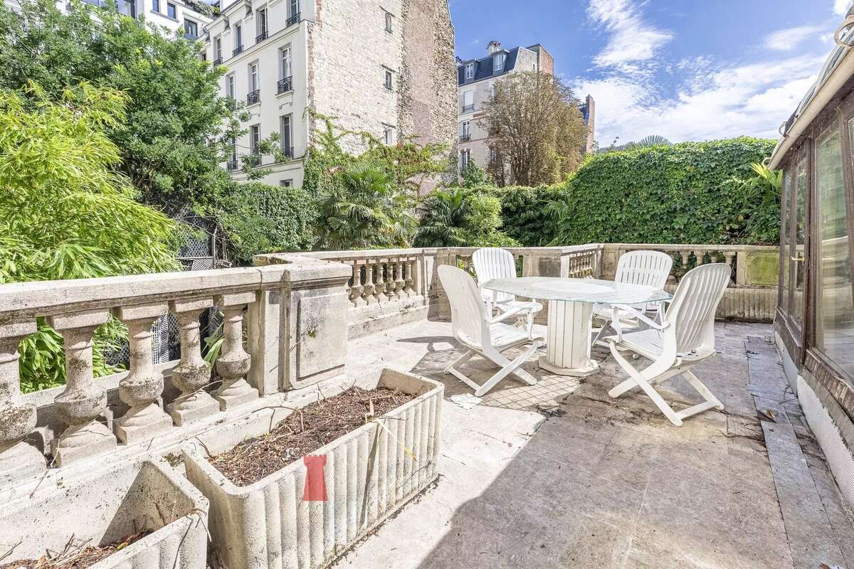 Maison à PARIS-16E