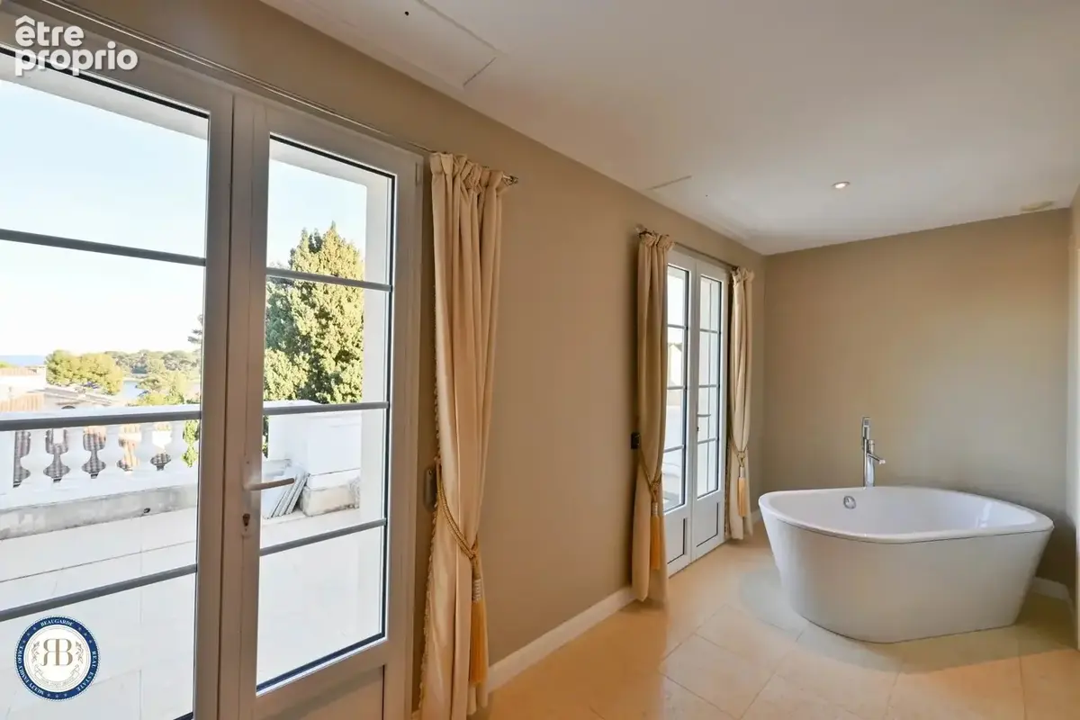 Vendre élegante villa cap d’antibes - 100m de la plage - vue mer - ascenseur - photo 9