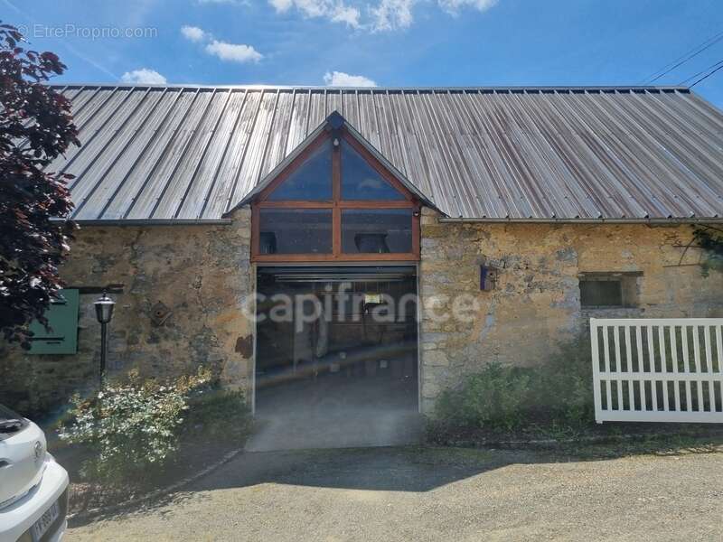 NEUVILLALAIS (72240) - 20minutes ZONE NORD LE MANS - 5 pièces bt principal + 3 dépendances - photo 9