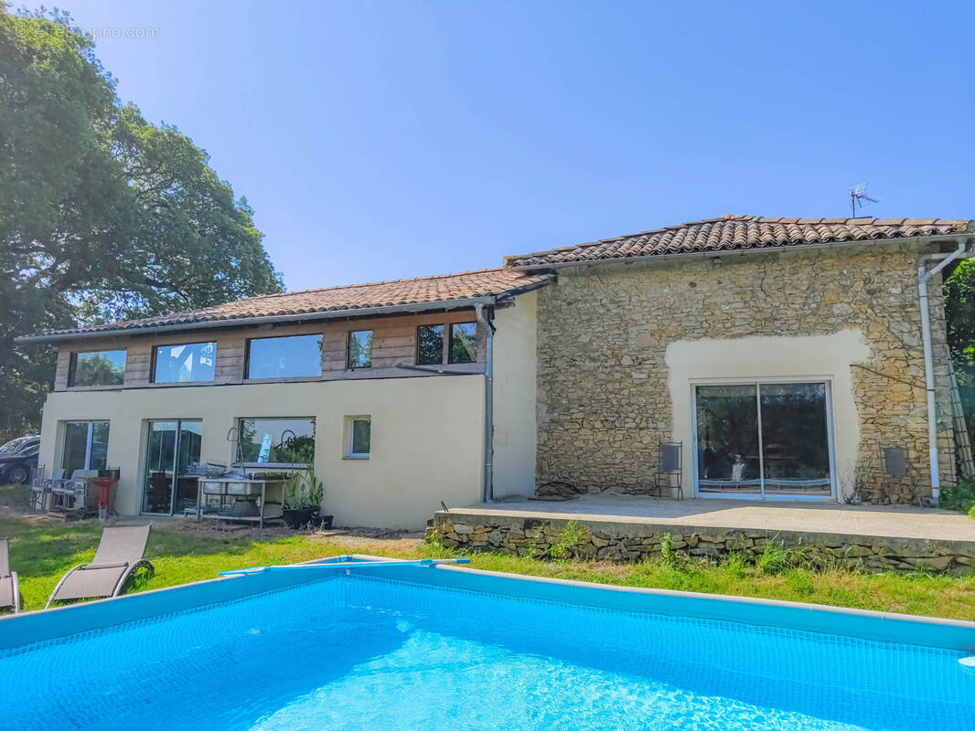 Maison à TERREBASSE