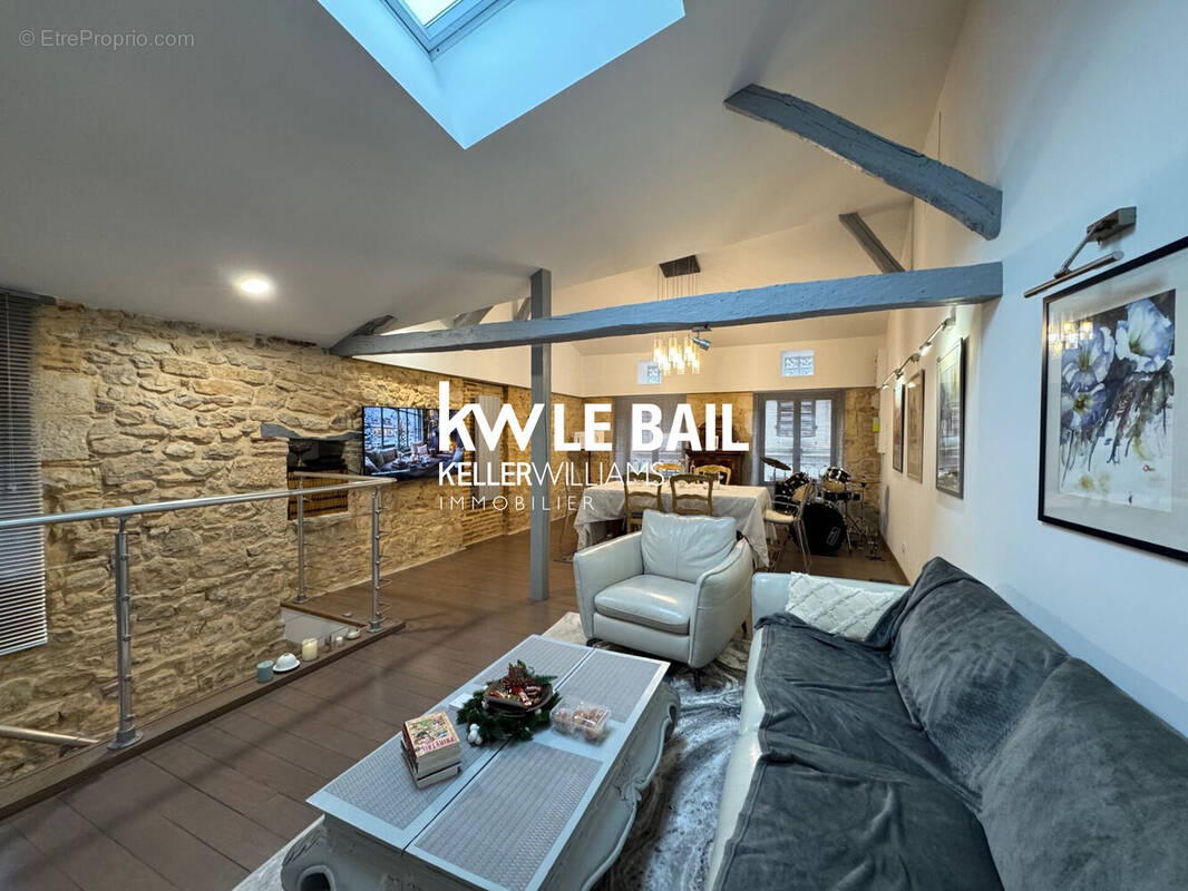 Maison à PUY-L'EVEQUE