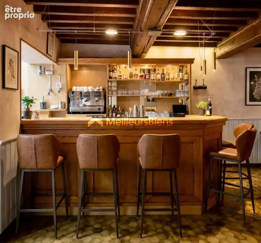 Vente murs commerciaux libres – Immeuble entier idéal restaurant ou bistrot de caractère - photo 3