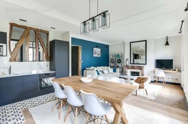 Appartement à PARIS-14E