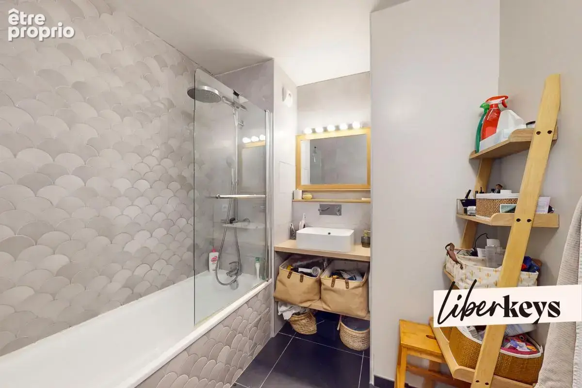 3 pièces 68 m² avec loggia au calme — Parking et cave - photo 12
