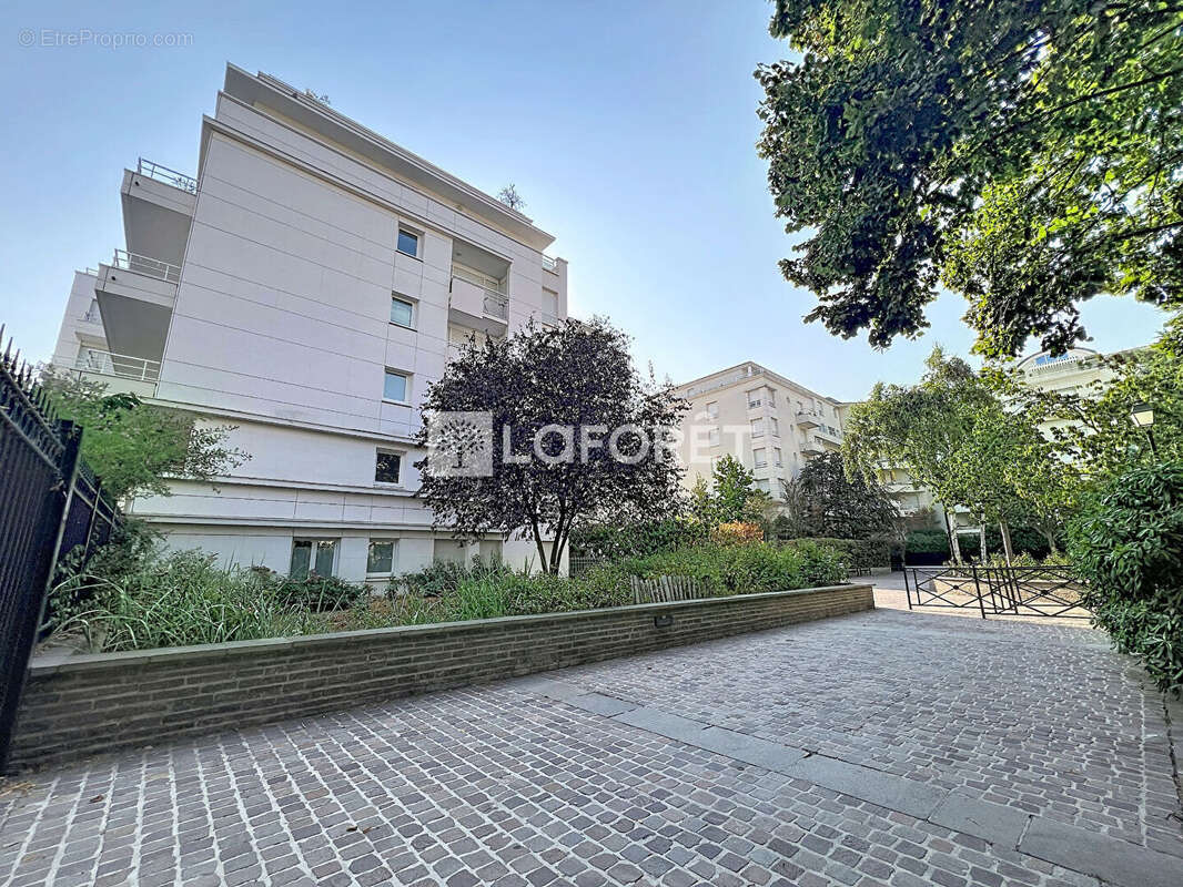 Appart recent courbevoie - 2 pièces - 47.88 m2 - photo 2