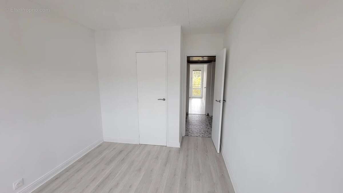 Appartement à SAINT-MICHEL-SUR-ORGE